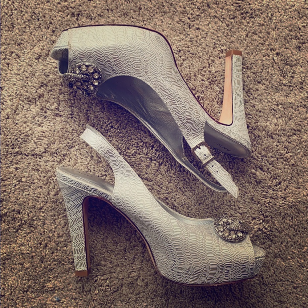 Antonio Melani Peep Toes